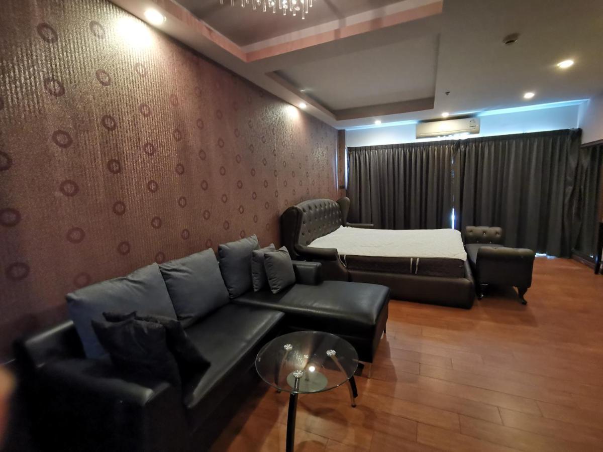 Next To Festival Department Store Apartment